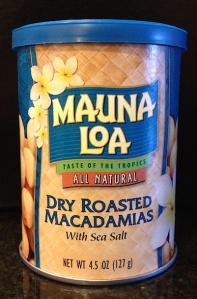 Mauna Loa, macadamia nuts, macadamiass